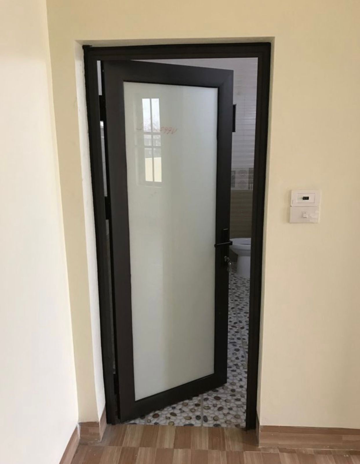 alum door 2